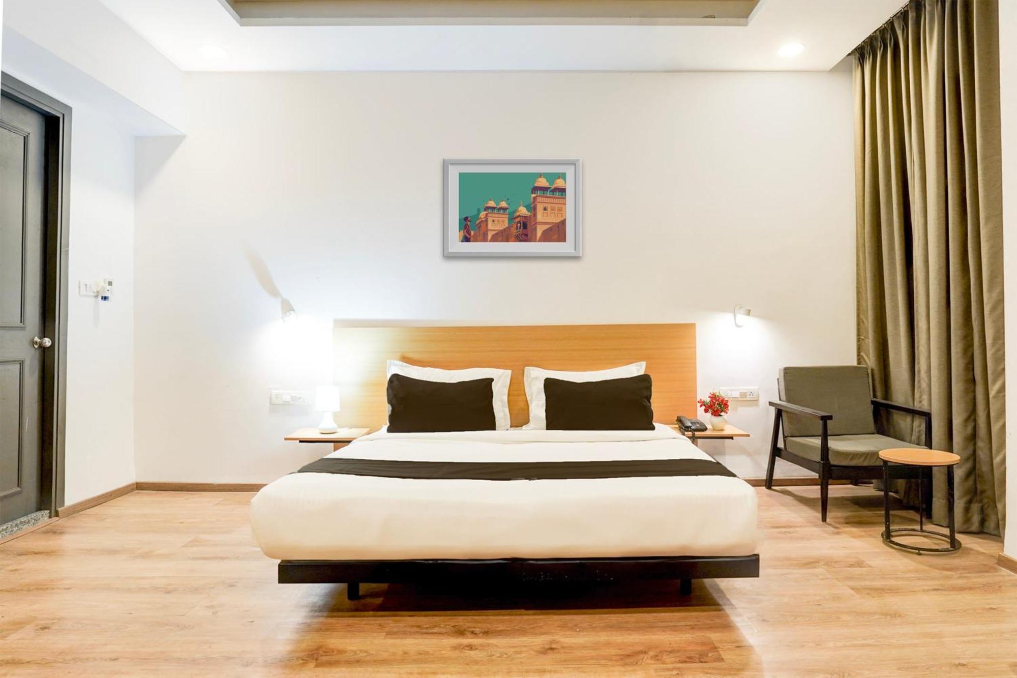 Super Townhouse Gomti Nagar Matiyari Hotel Chinhat Exterior foto