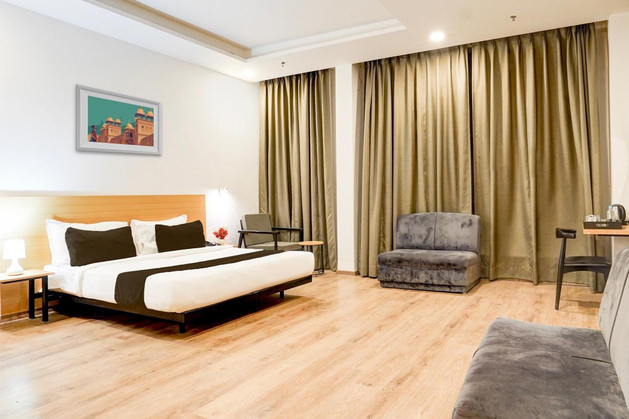 Super Townhouse Gomti Nagar Matiyari Hotel Chinhat Exterior foto